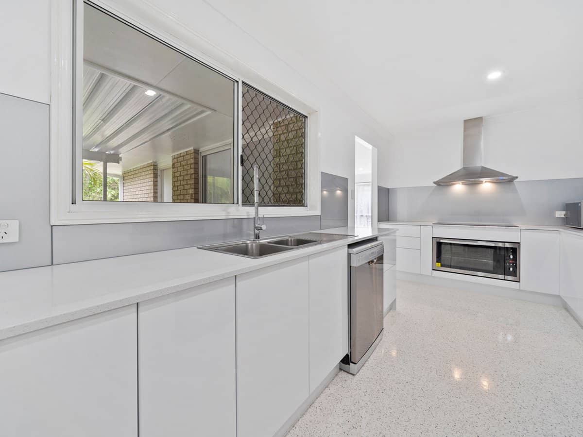 1 Bower Road, EAGLEBY - Thumbnail 4