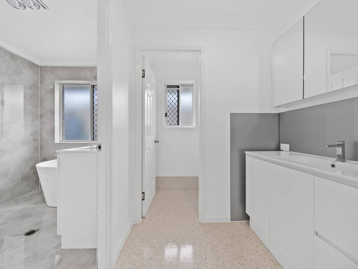 1 Bower Road, EAGLEBY - Thumbnail 9