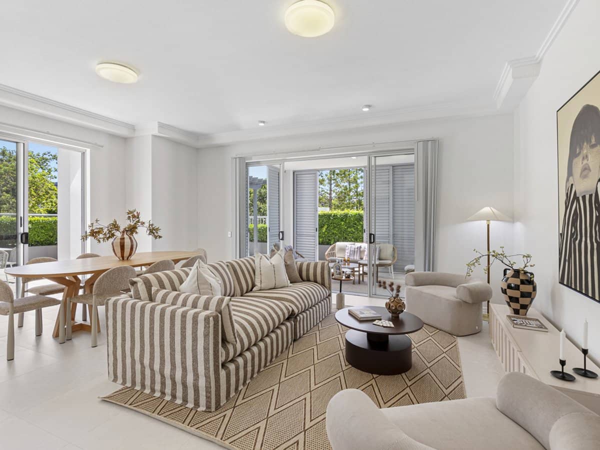 1/34 Riverwalk Avenue, ROBINA - Thumbnail 1