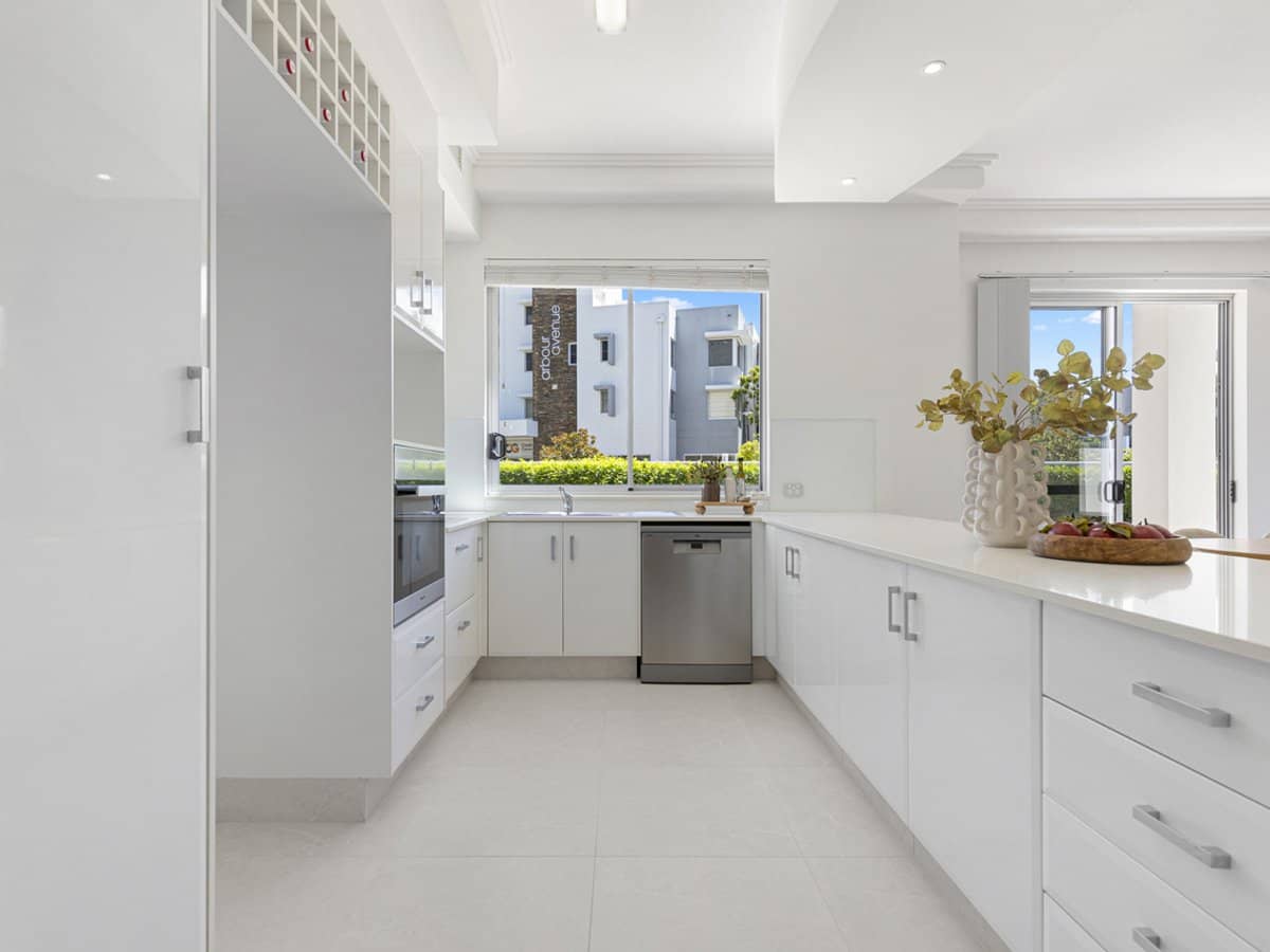 1/34 Riverwalk Avenue, ROBINA - Thumbnail 7