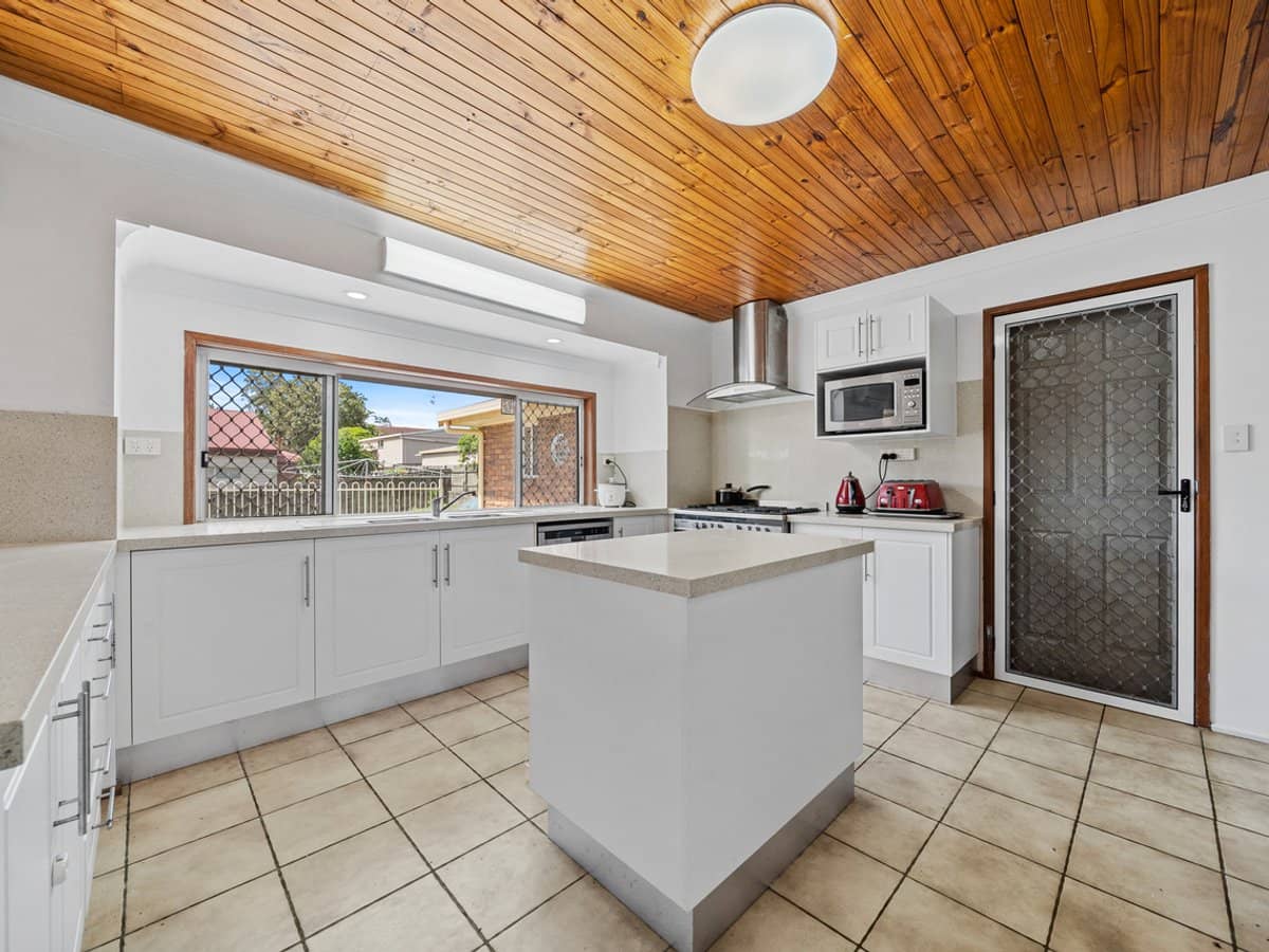 3 Jasmine Crescent, SHAILER PARK - Thumbnail 4