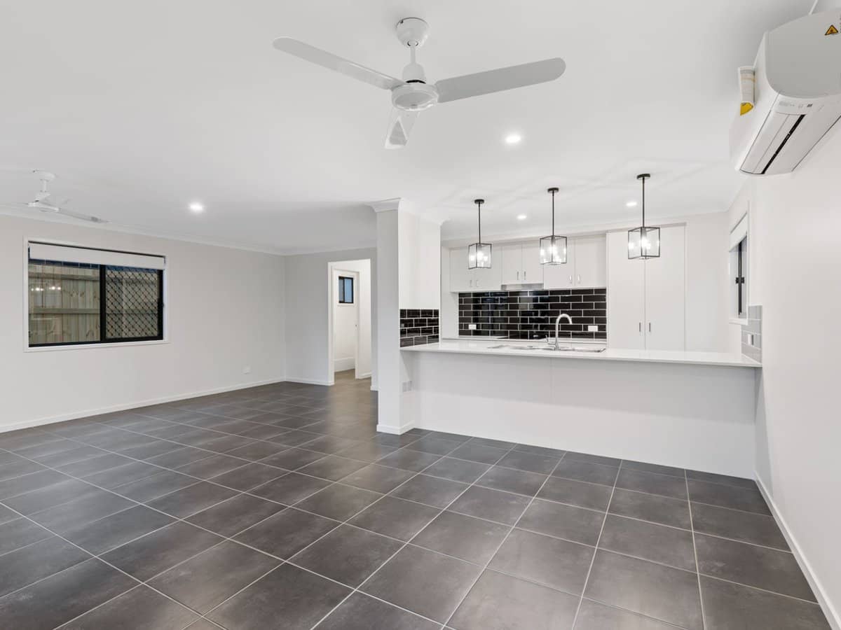 24. Shell Street, NERANG - Thumbnail 4