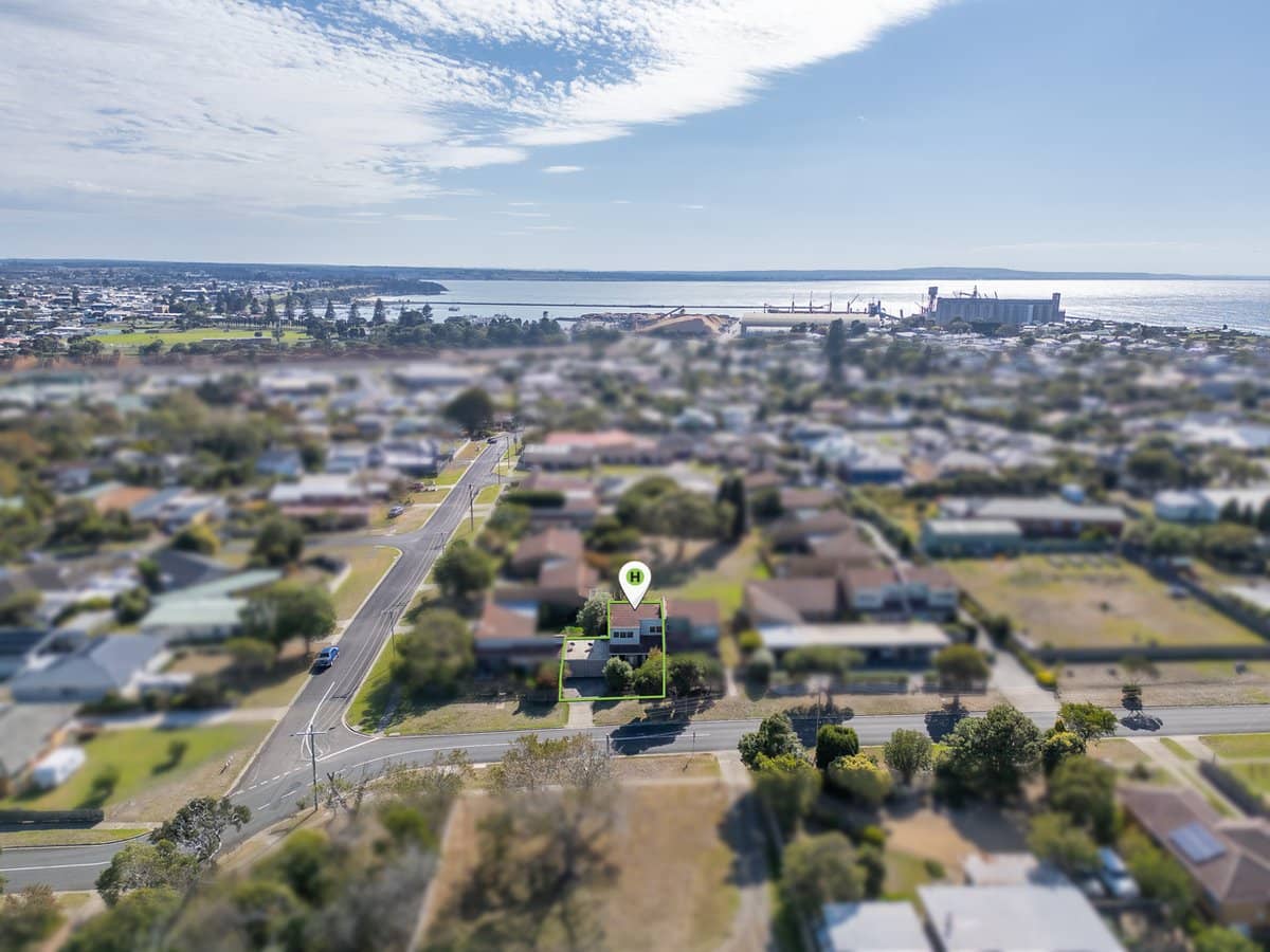 18 Short Street, PORTLAND - Thumbnail 2