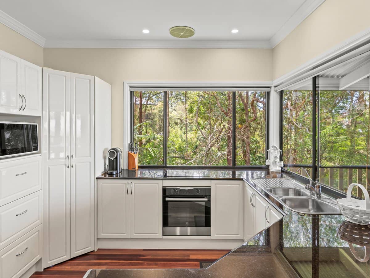 17 Lombok Court, TAMBORINE MOUNTAIN - Thumbnail 8