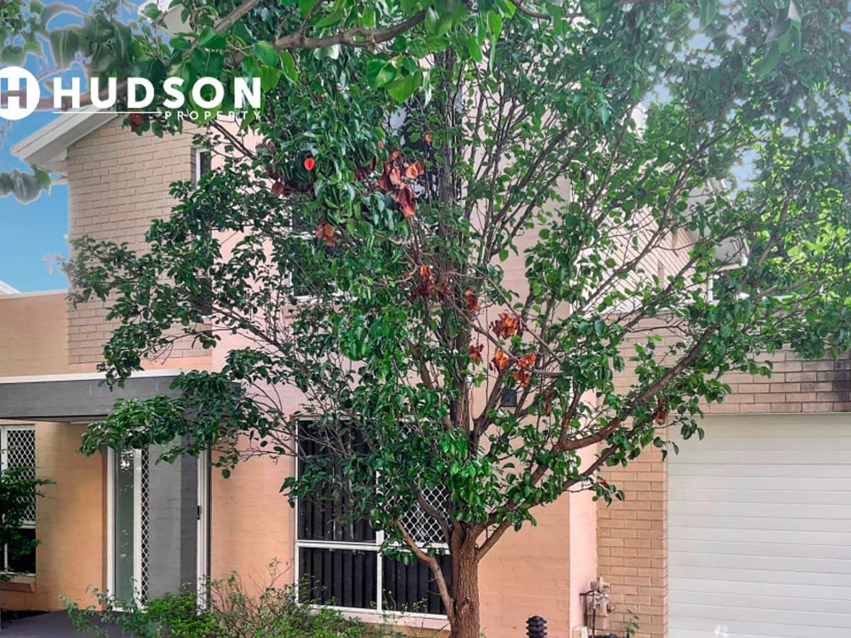 73-79 The Lakes Drive, GLENMORE PARK - Thumbnail 1