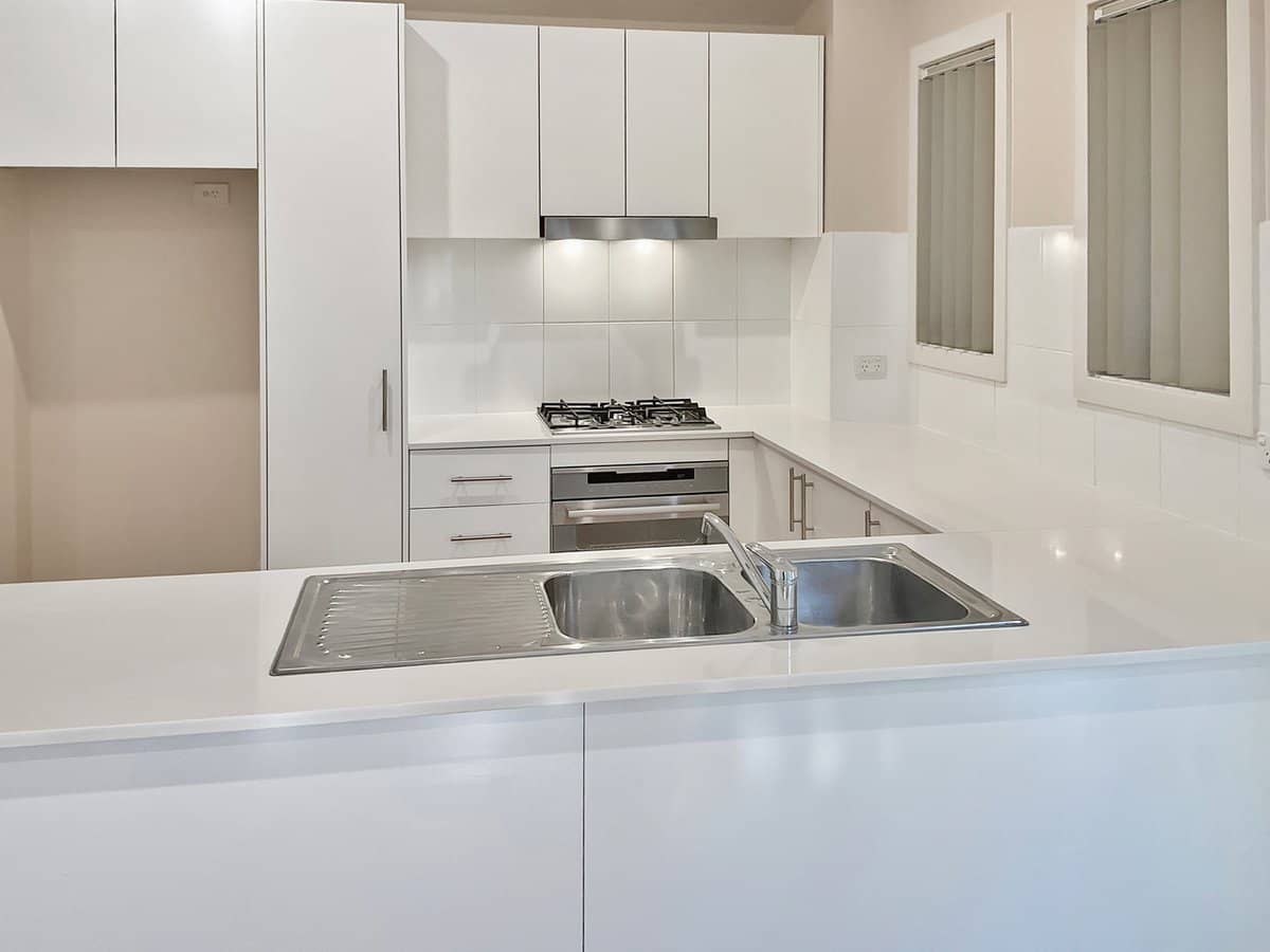 73-79 The Lakes Drive, GLENMORE PARK - Thumbnail 2