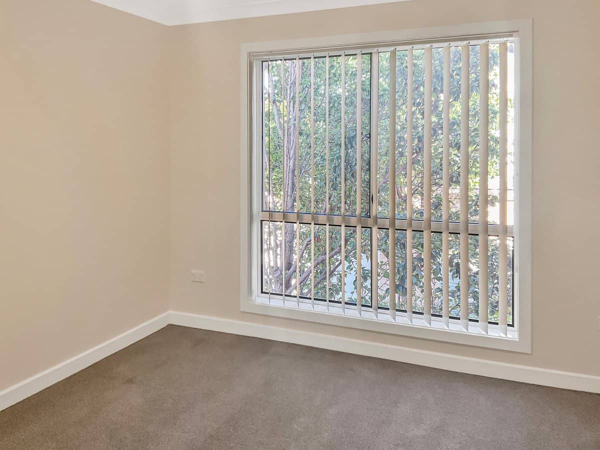 73-79 The Lakes Drive, GLENMORE PARK - Thumbnail 5