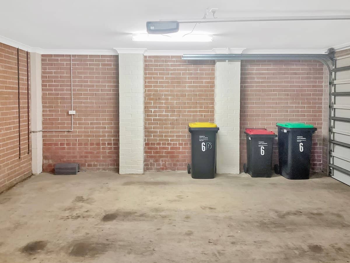 73-79 The Lakes Drive, GLENMORE PARK - Thumbnail 16