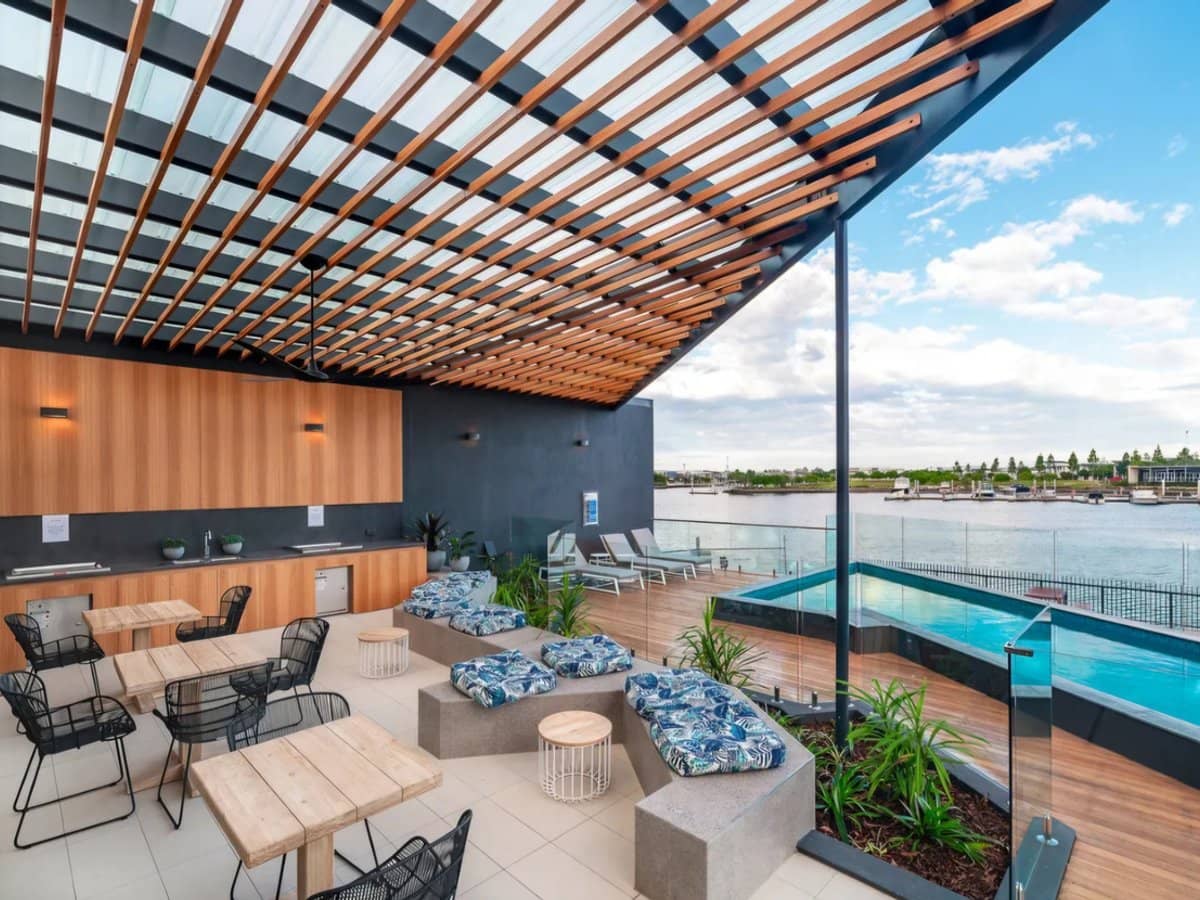 1 Stillwater Court, Hope Island - Thumbnail 1