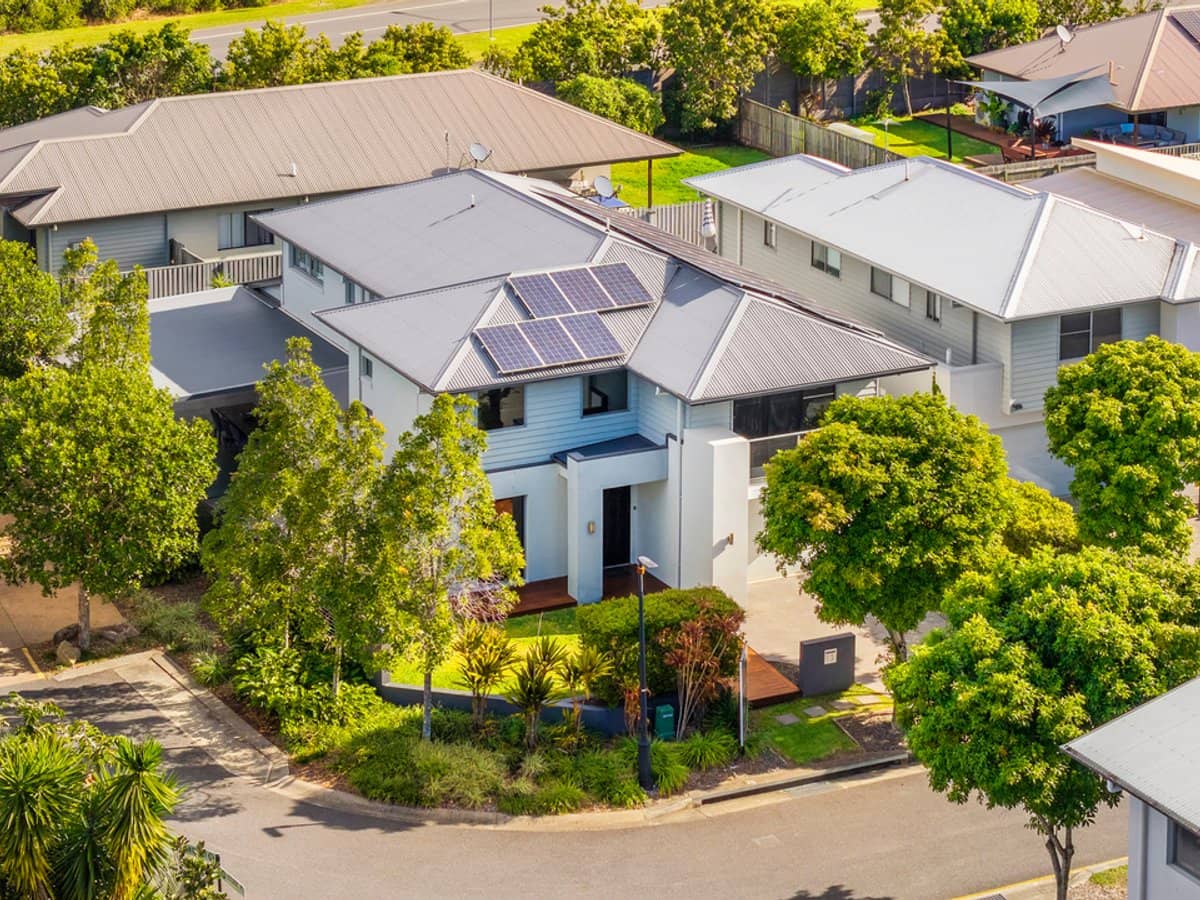 1 Stillwater Court, Hope Island - Thumbnail 4