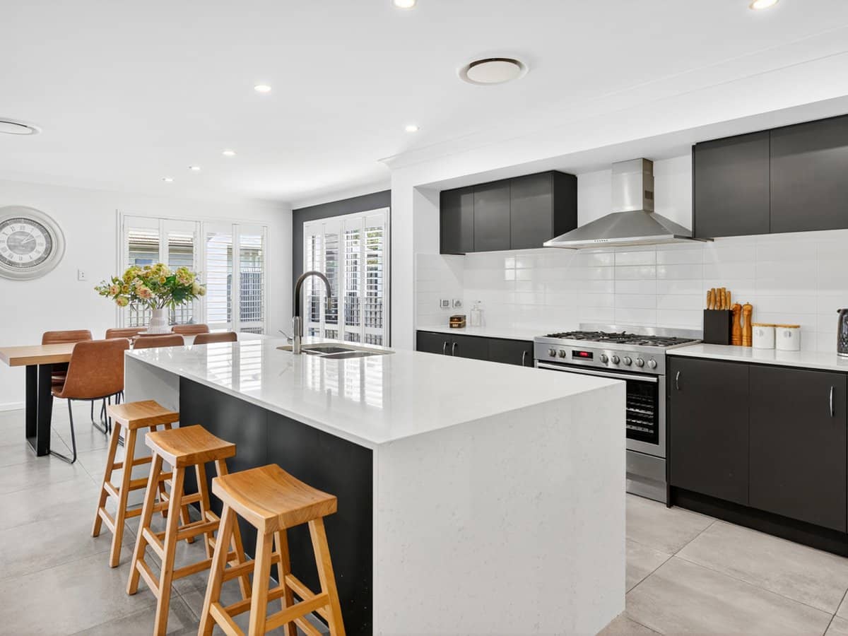 1 Stillwater Court, Hope Island - Thumbnail 6