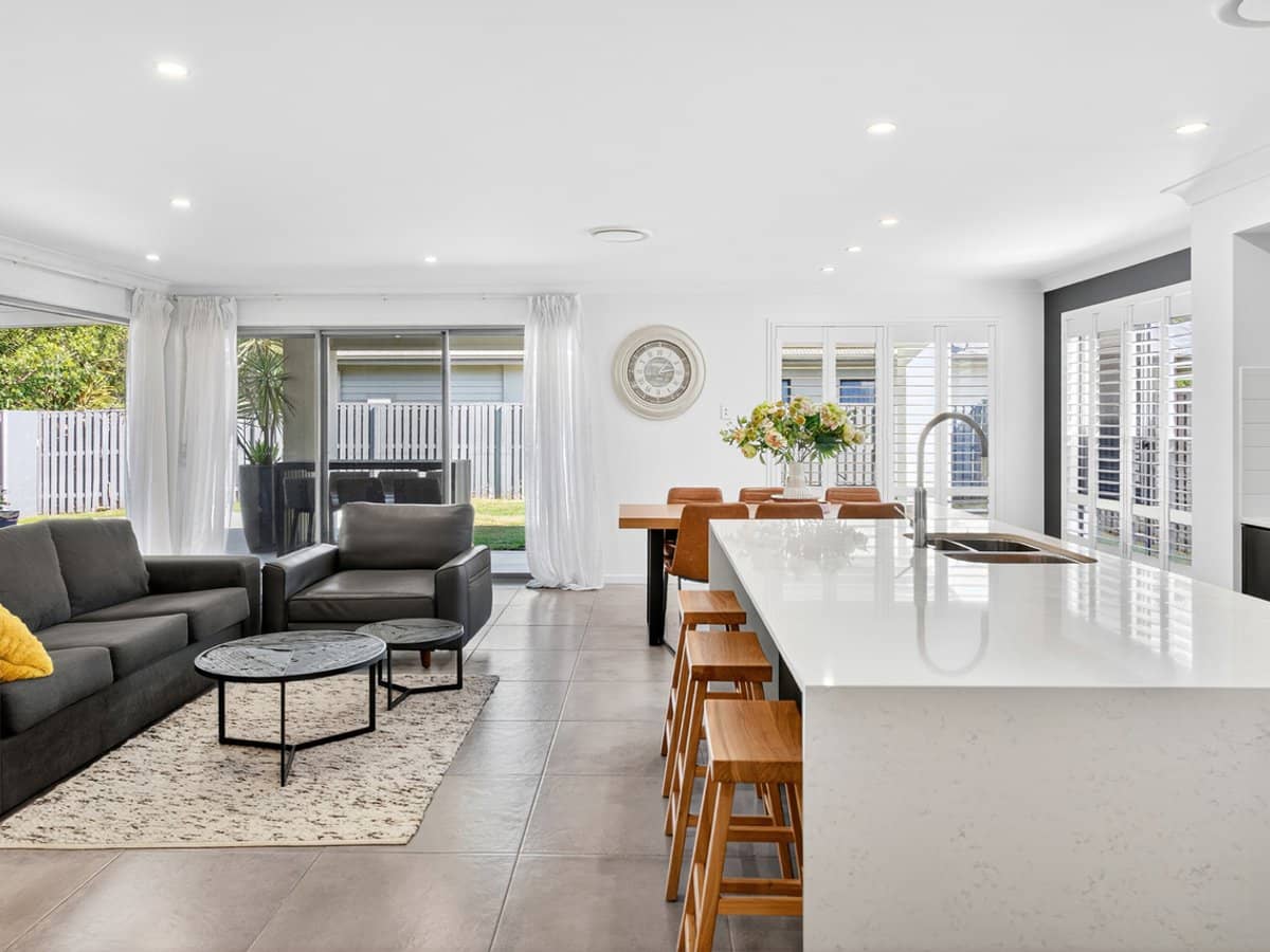 1 Stillwater Court, Hope Island - Thumbnail 10