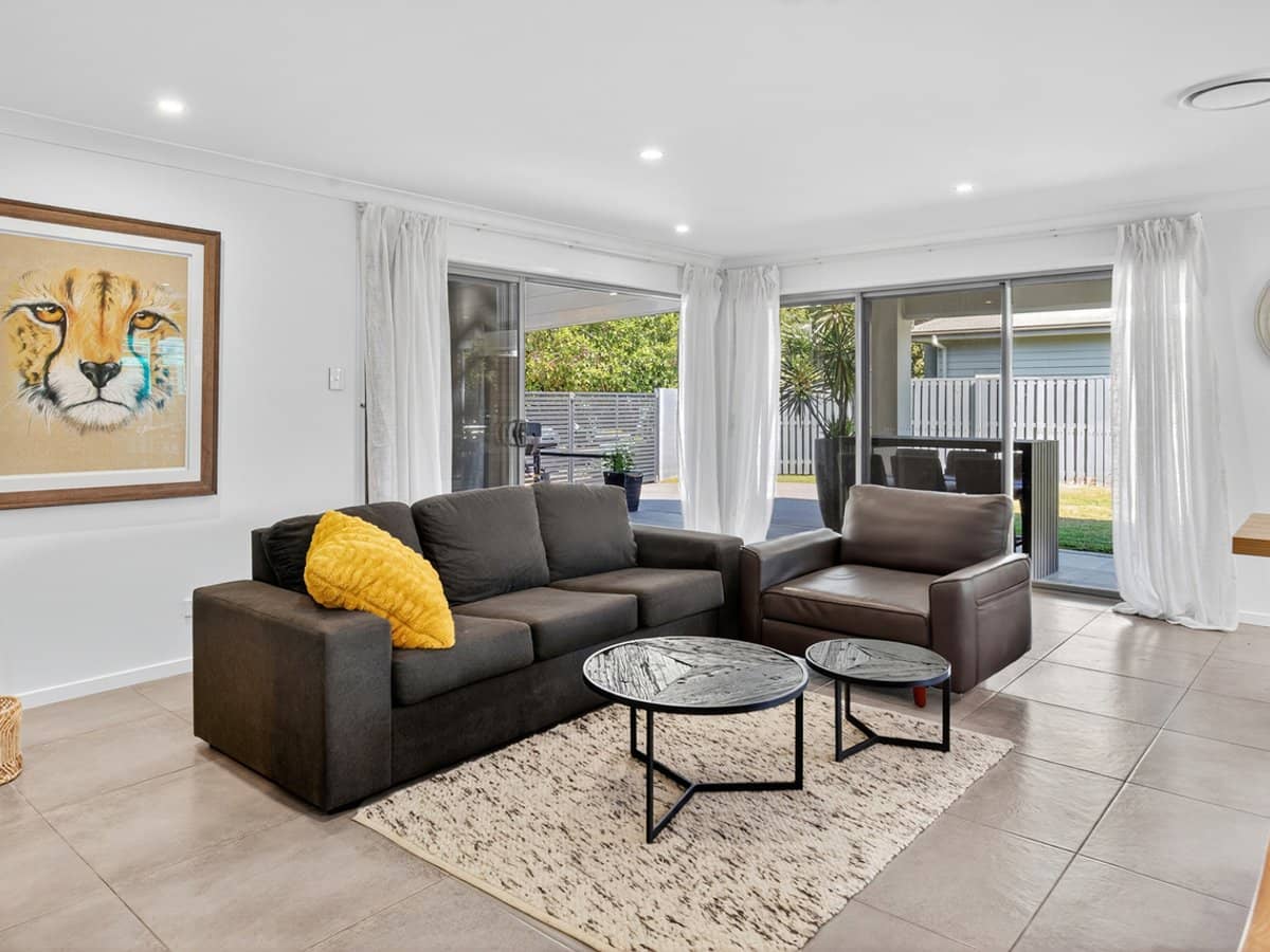 1 Stillwater Court, Hope Island - Thumbnail 11