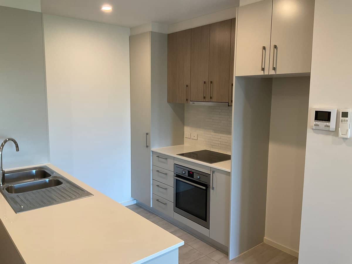 109 Canberra Avenue, GRIFFITH - Thumbnail 2