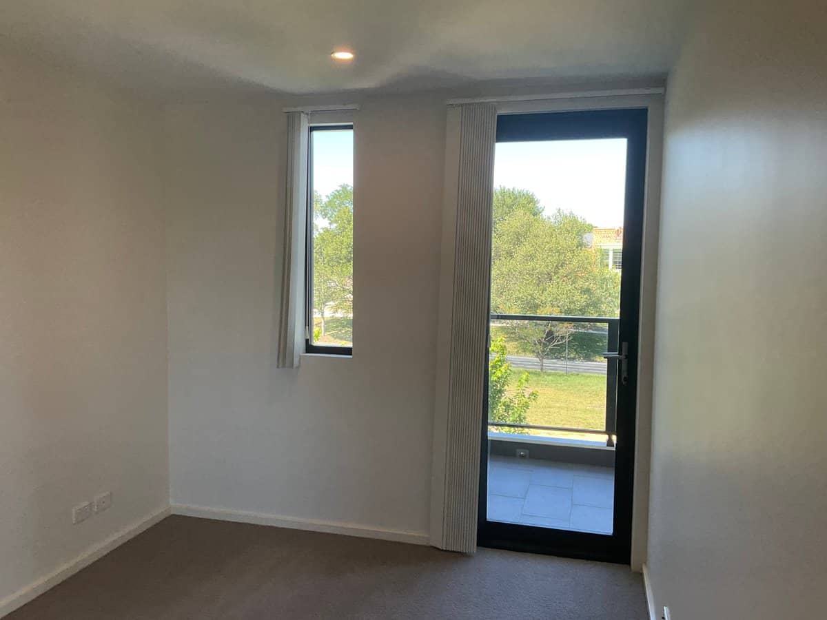 109 Canberra Avenue, GRIFFITH - Thumbnail 9