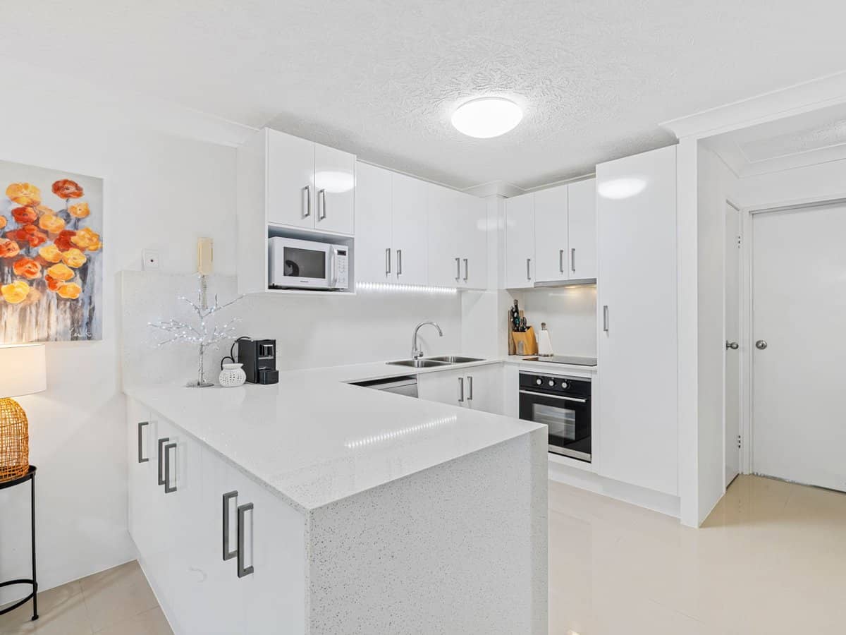 45 Pohlman Street, Southport - Thumbnail 3