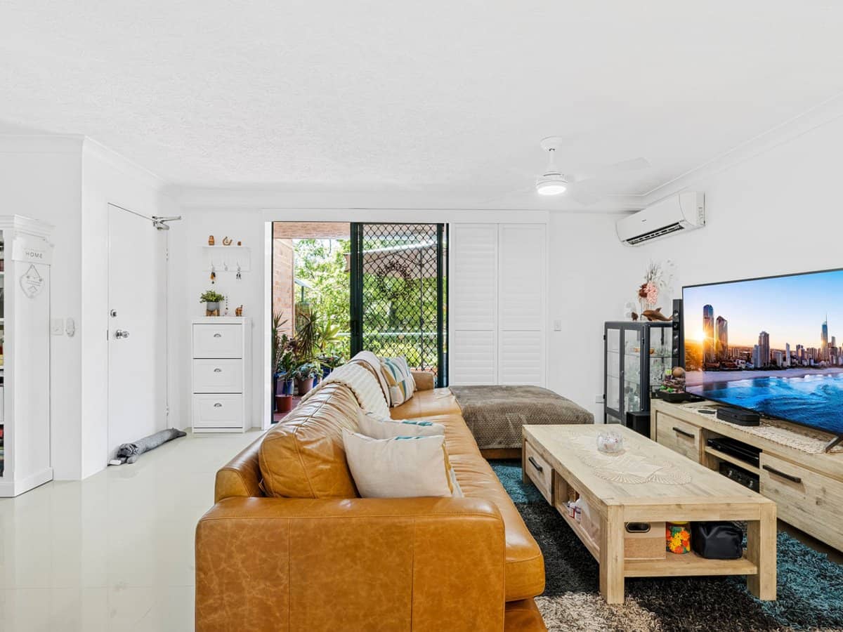 45 Pohlman Street, Southport - Thumbnail 8