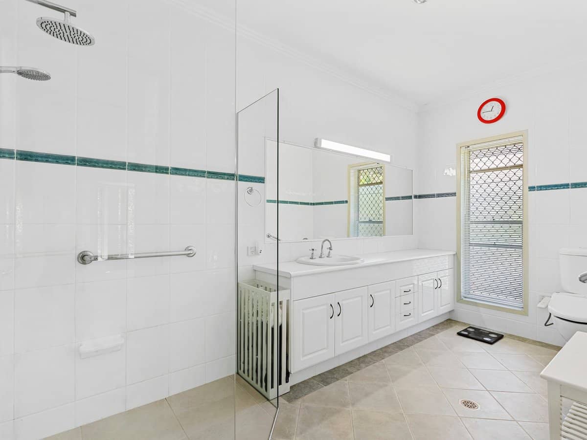 1 Acmena Court, ELANORA - Thumbnail 10