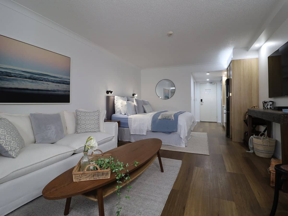 11 John Lund Drive, Hope Island - Thumbnail 2