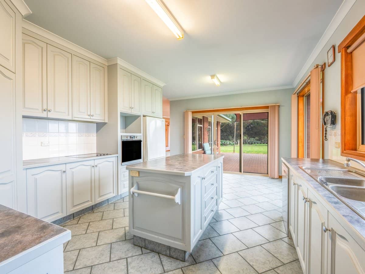 808 Henty Highway, BOLWARRA - Thumbnail 10