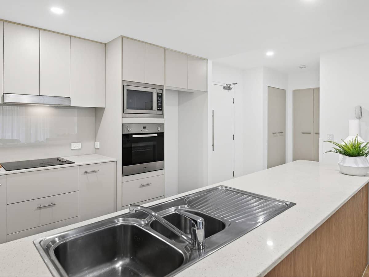 2111/2 Activa Way, Hope Island - Thumbnail 16