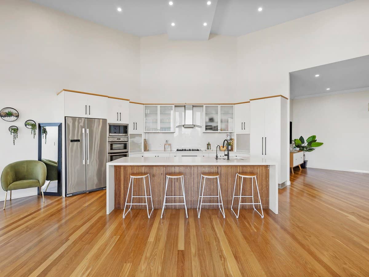 9a Kennedy Drive, TWEED HEADS - Thumbnail 8