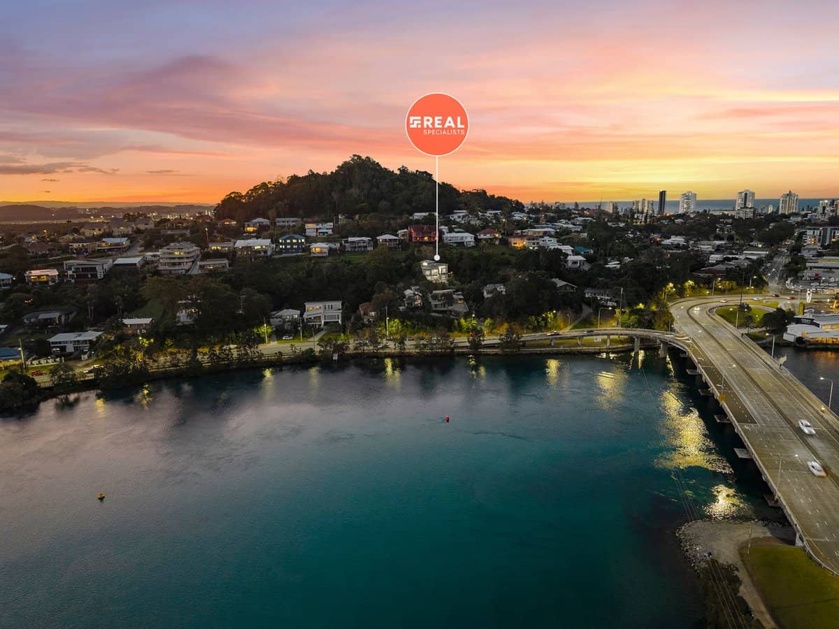 9a Kennedy Drive, TWEED HEADS - Thumbnail 29