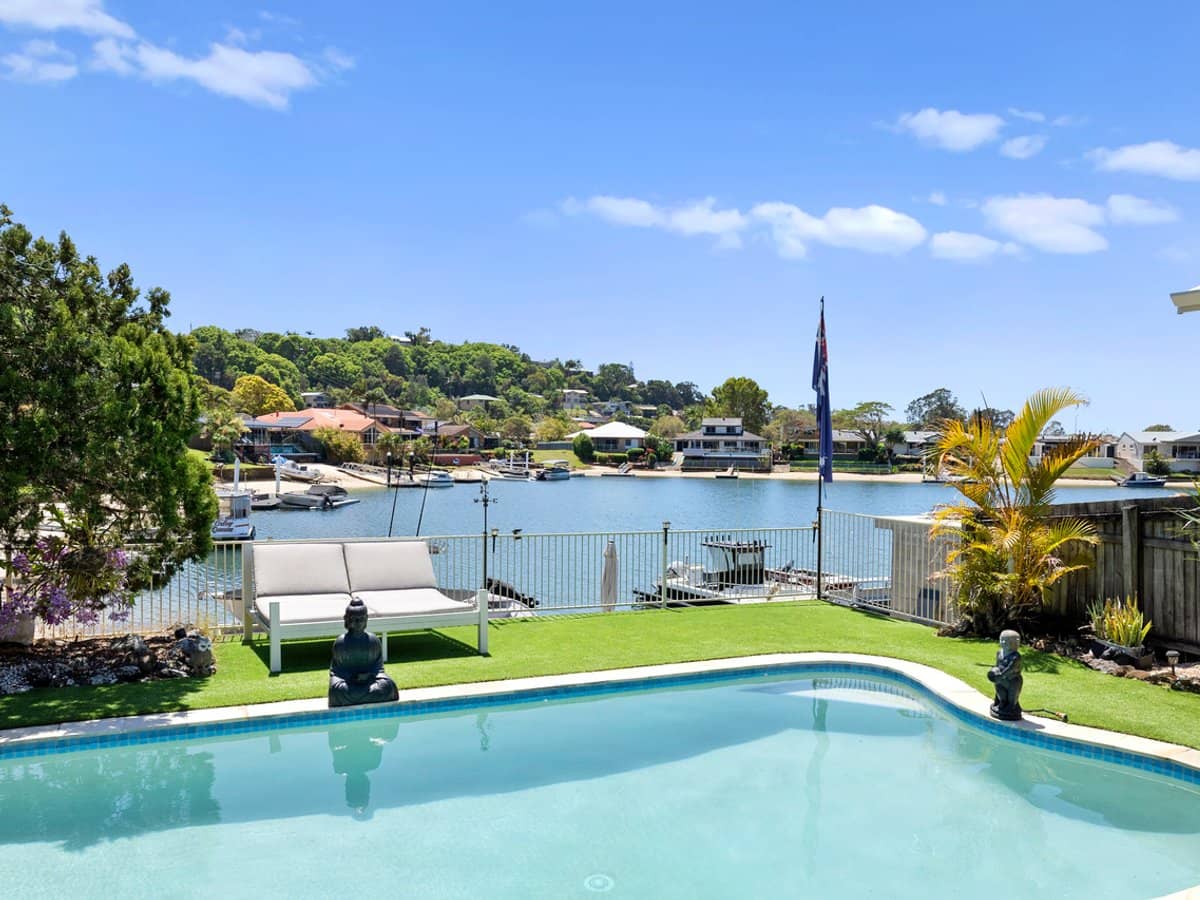 3 Commodore Court, BANORA POINT - Thumbnail 2