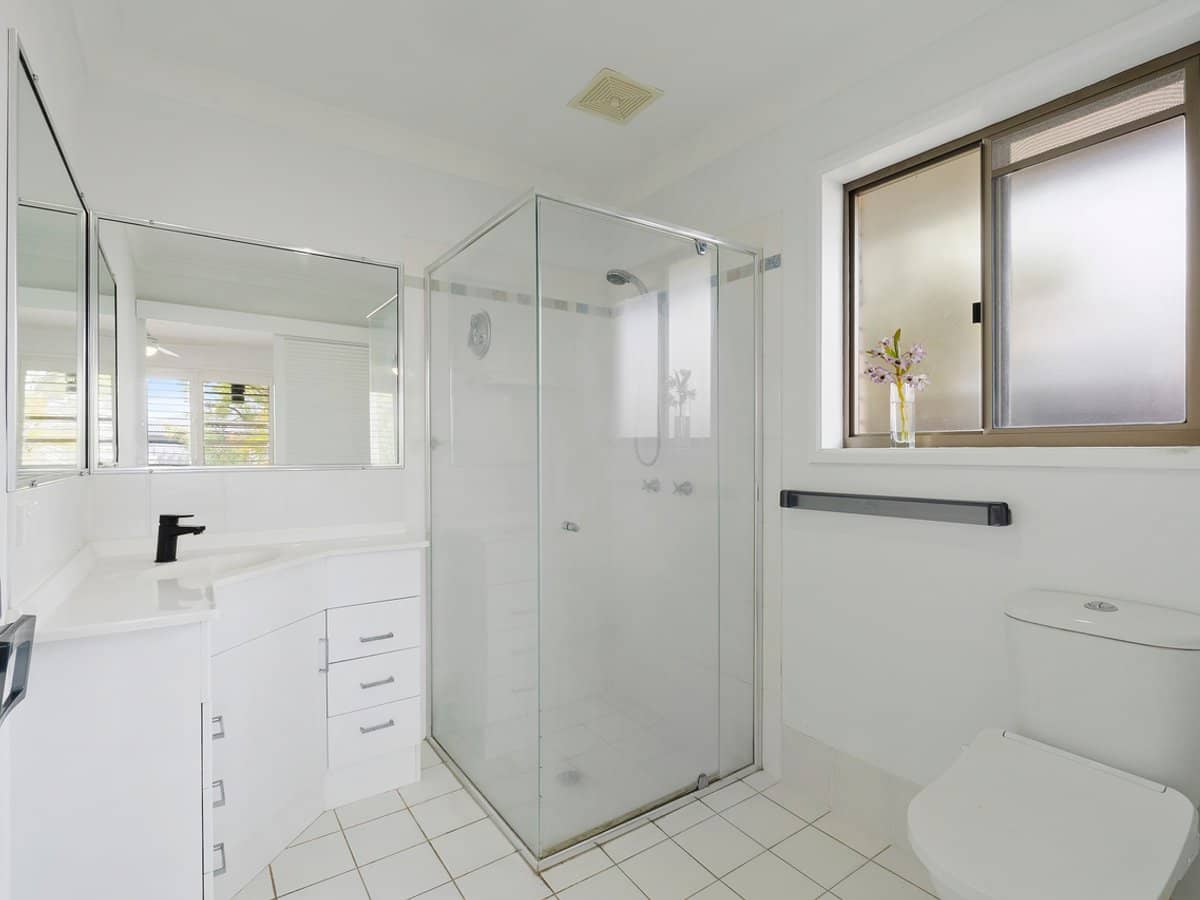 3 Commodore Court, BANORA POINT - Thumbnail 16