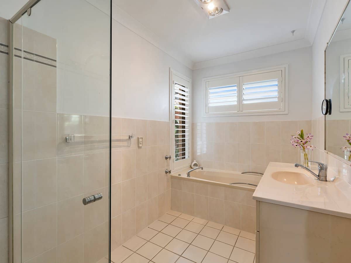 3 Commodore Court, BANORA POINT - Thumbnail 19