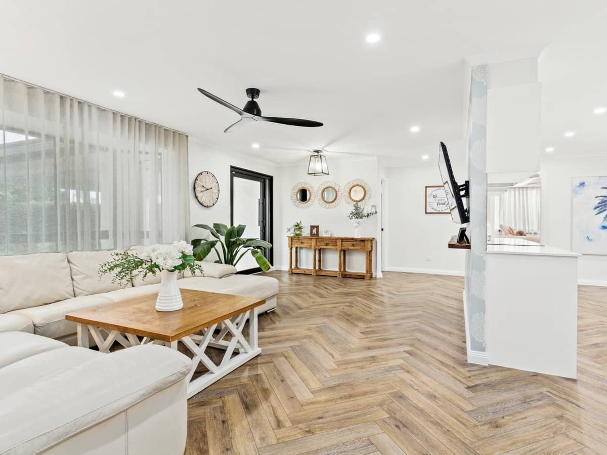 14 Congreve Close, MUDGEERABA - Thumbnail 8