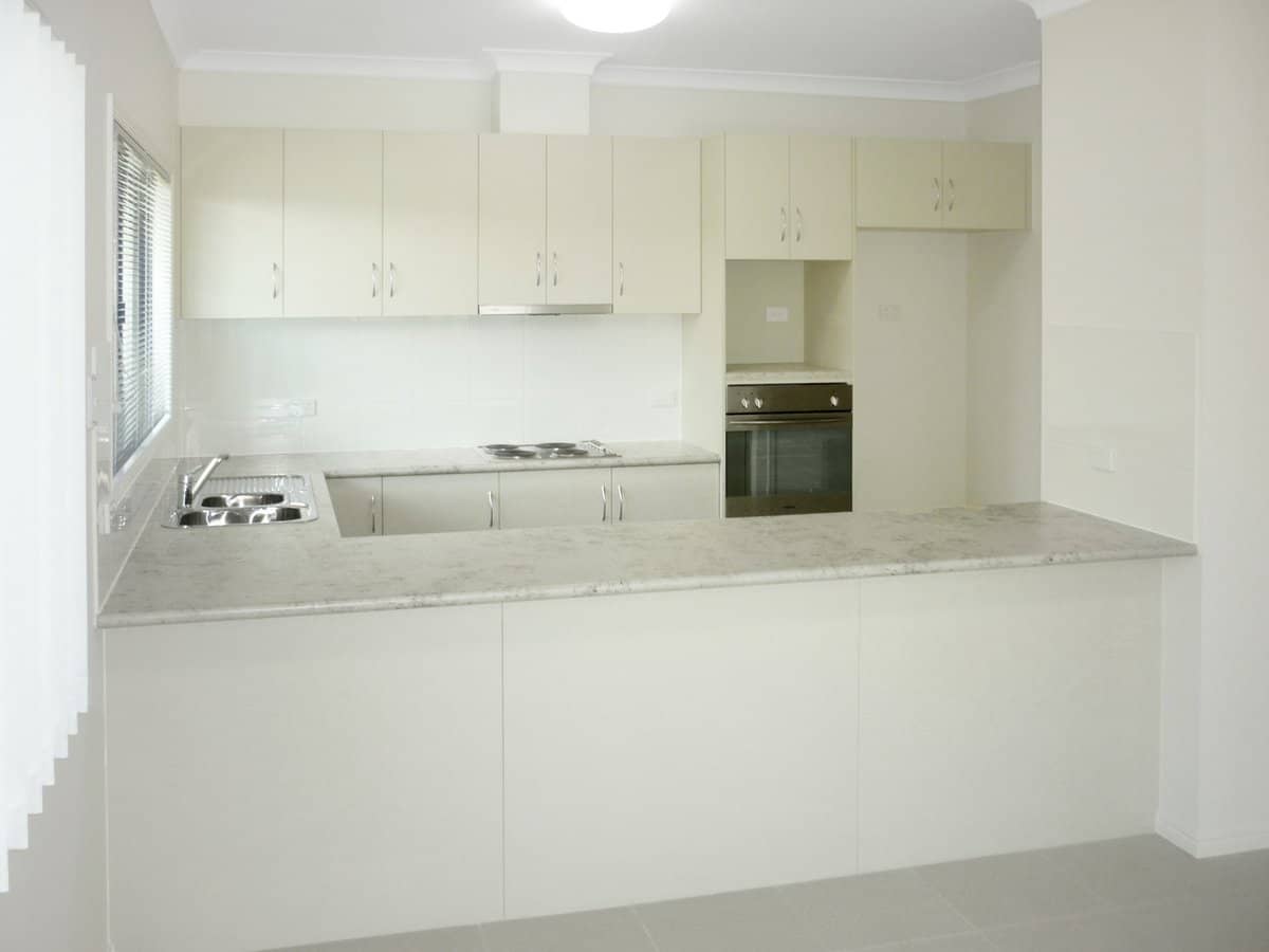 3 Marquise Circuit, BURDELL - Thumbnail 3