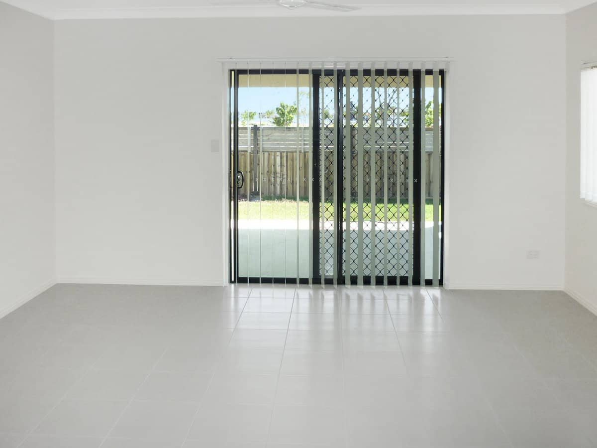 3 Marquise Circuit, BURDELL - Thumbnail 8