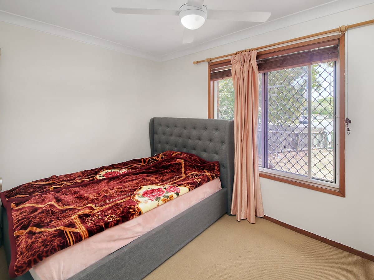 52 Royena Court, CRESTMEAD - Thumbnail 5