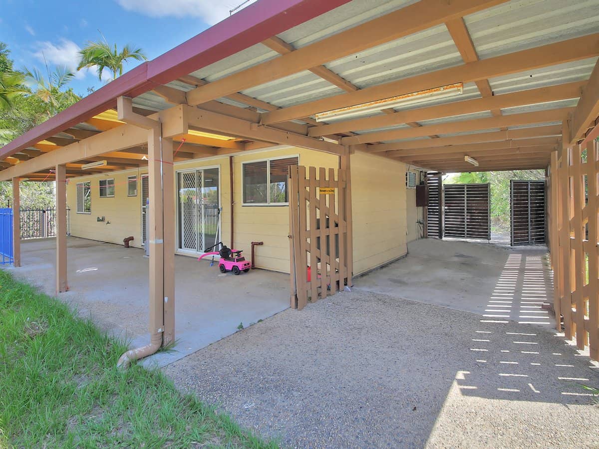 52 Royena Court, CRESTMEAD - Thumbnail 10