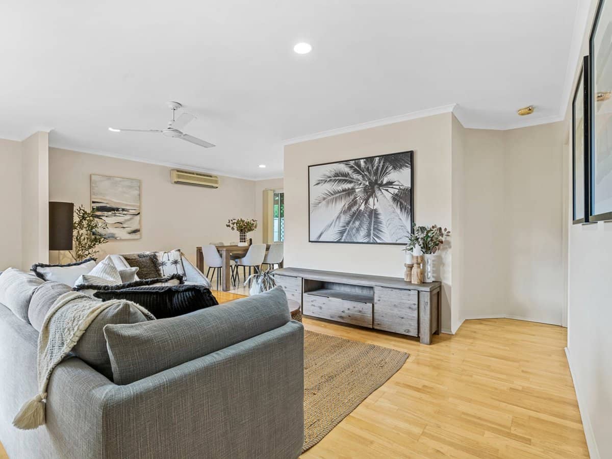 2 Vintage Lakes Drive, TWEED HEADS SOUTH - Thumbnail 1