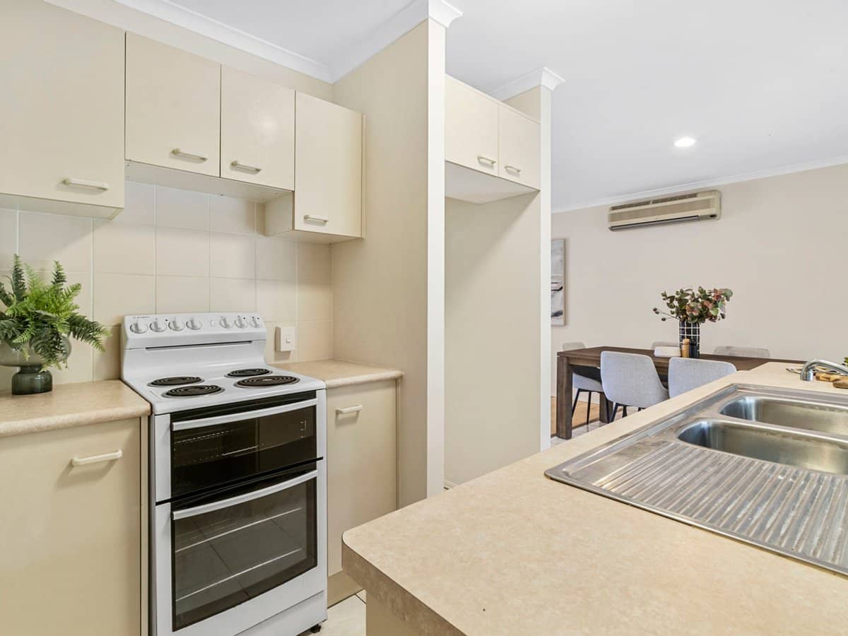 2 Vintage Lakes Drive, TWEED HEADS SOUTH - Thumbnail 4