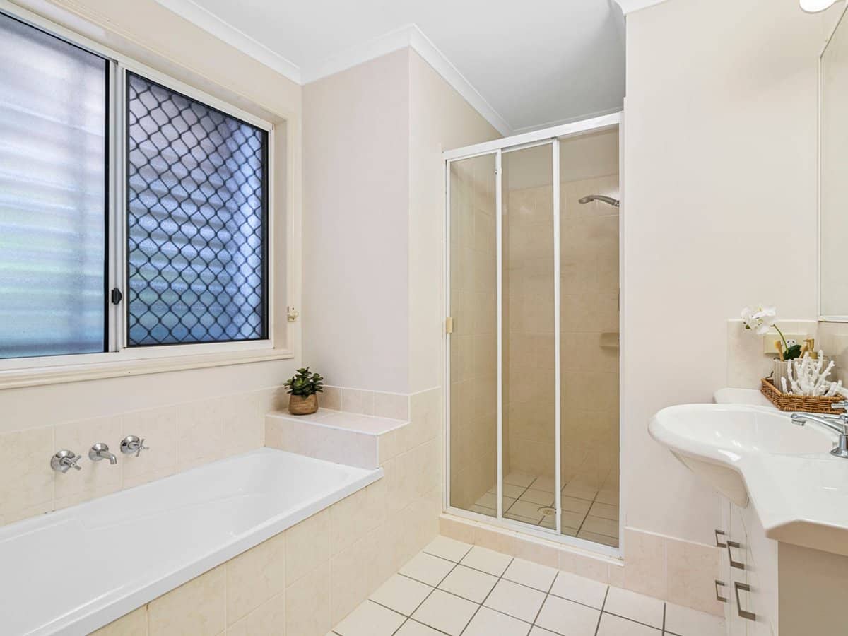2 Vintage Lakes Drive, TWEED HEADS SOUTH - Thumbnail 9