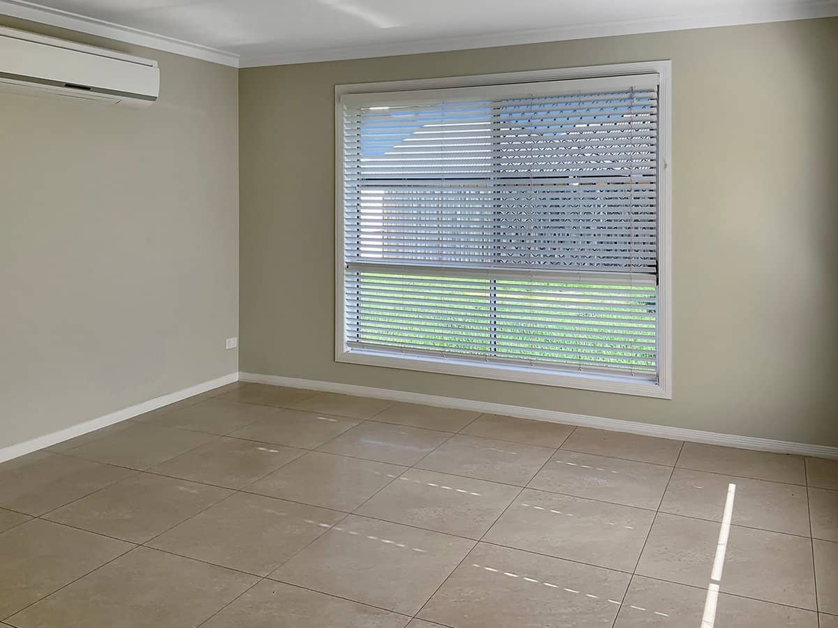 38 Trevean Drive, KLEINTON - Thumbnail 5