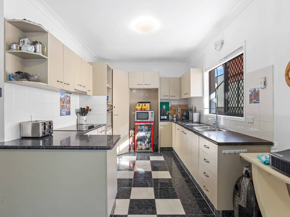 21 Tooraneedin Road, Coomera - Thumbnail 9