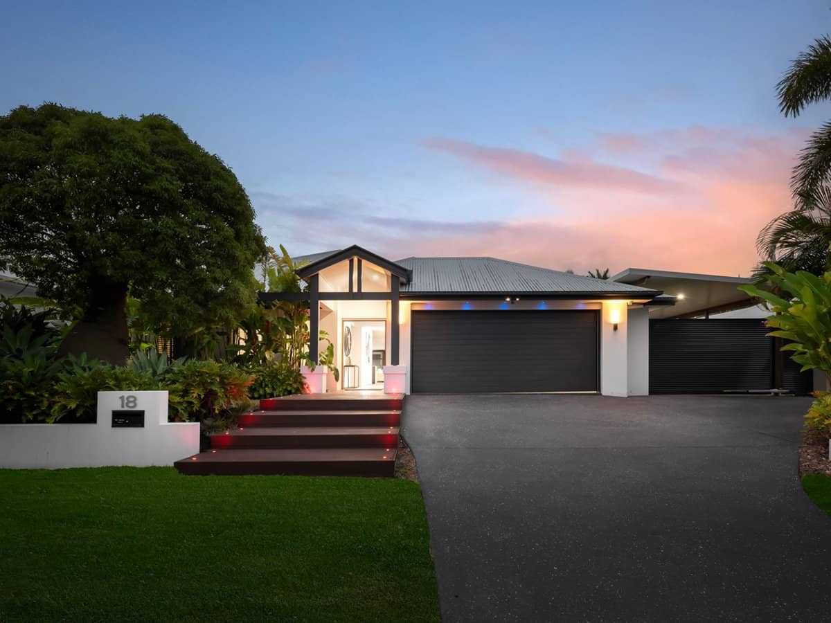 18 Pathfinder Road, Coomera Waters - Thumbnail 2