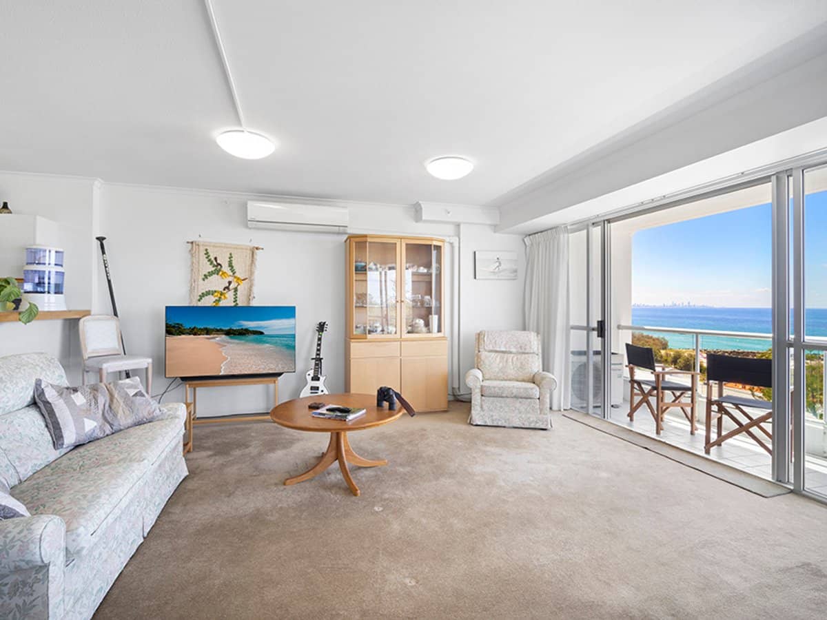 62 Marine Parade, COOLANGATTA - Thumbnail 4