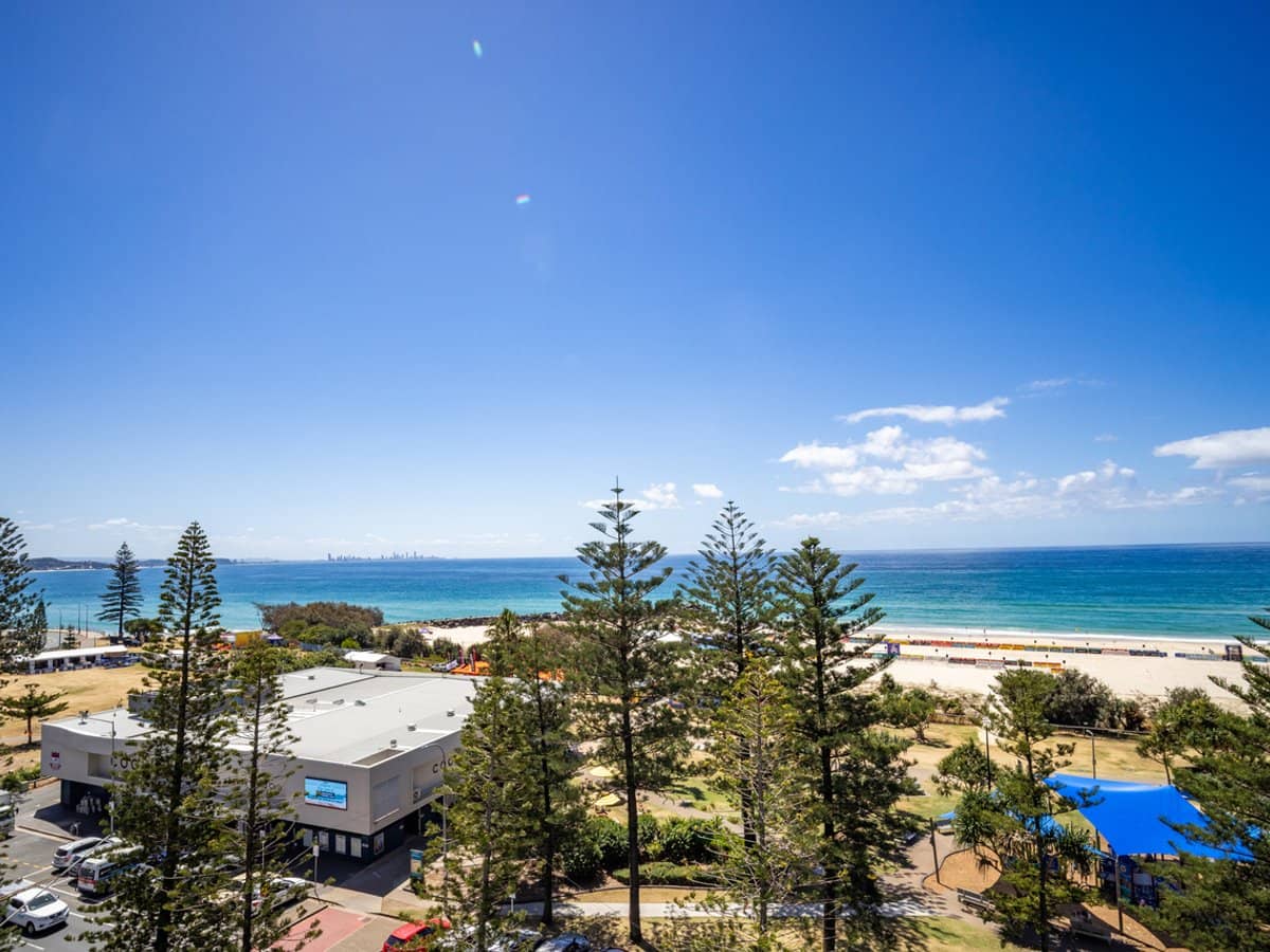 62 Marine Parade, COOLANGATTA - Thumbnail 13