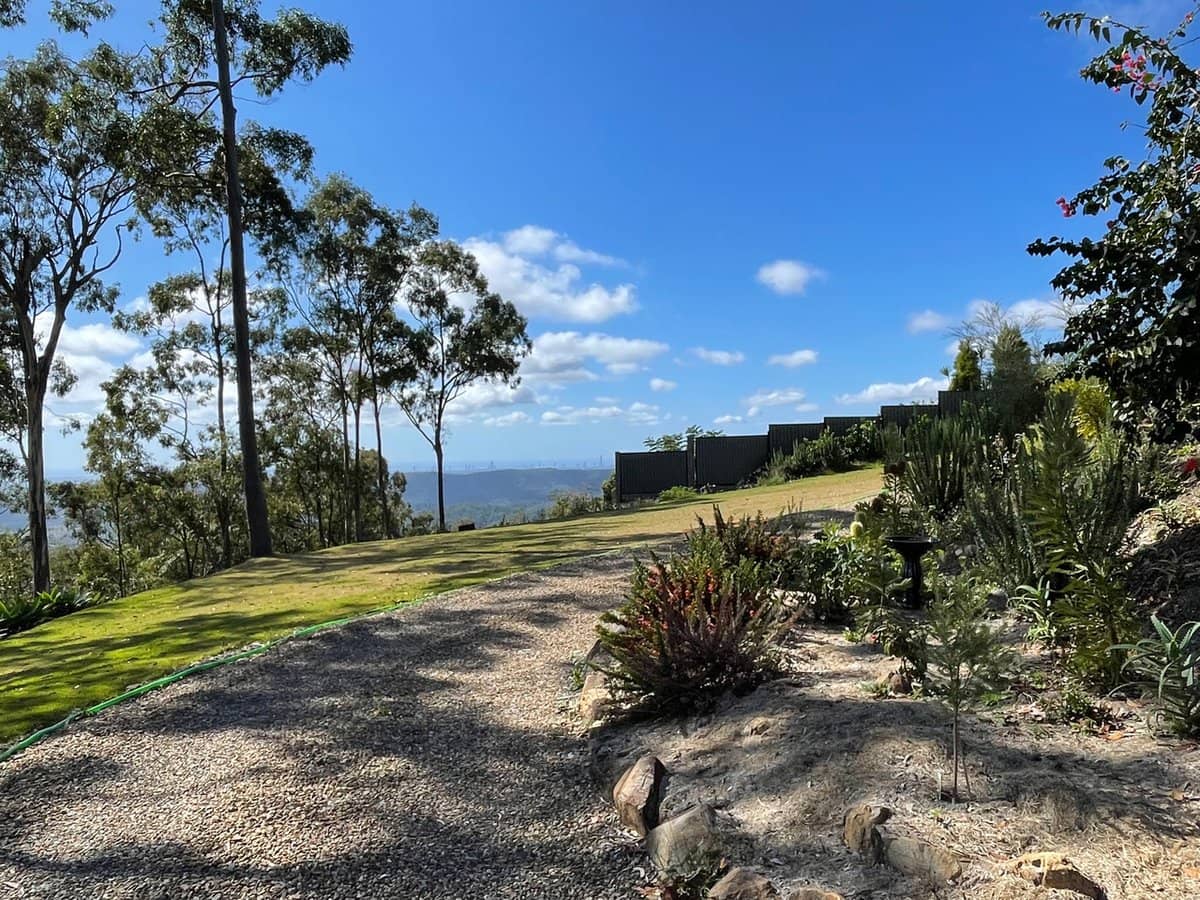 21 Wildflower Court, TAMBORINE MOUNTAIN - Thumbnail 6