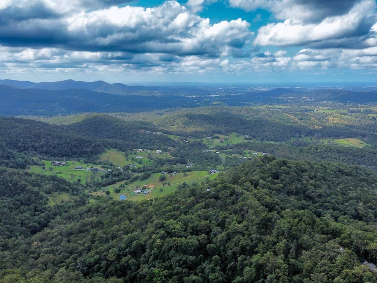 21 Wildflower Court, TAMBORINE MOUNTAIN - Thumbnail 10