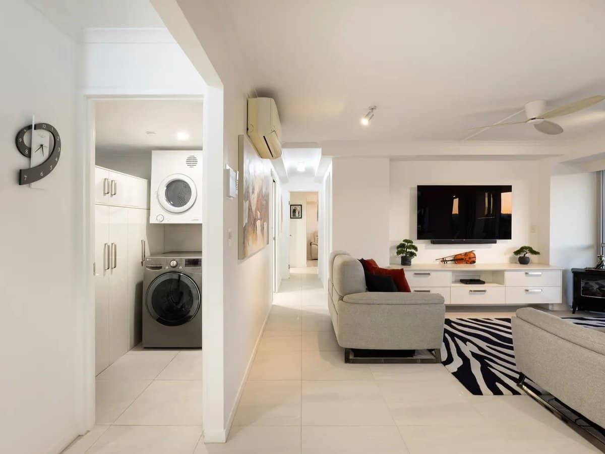 62-68 Marine Parade, COOLANGATTA - Thumbnail 14