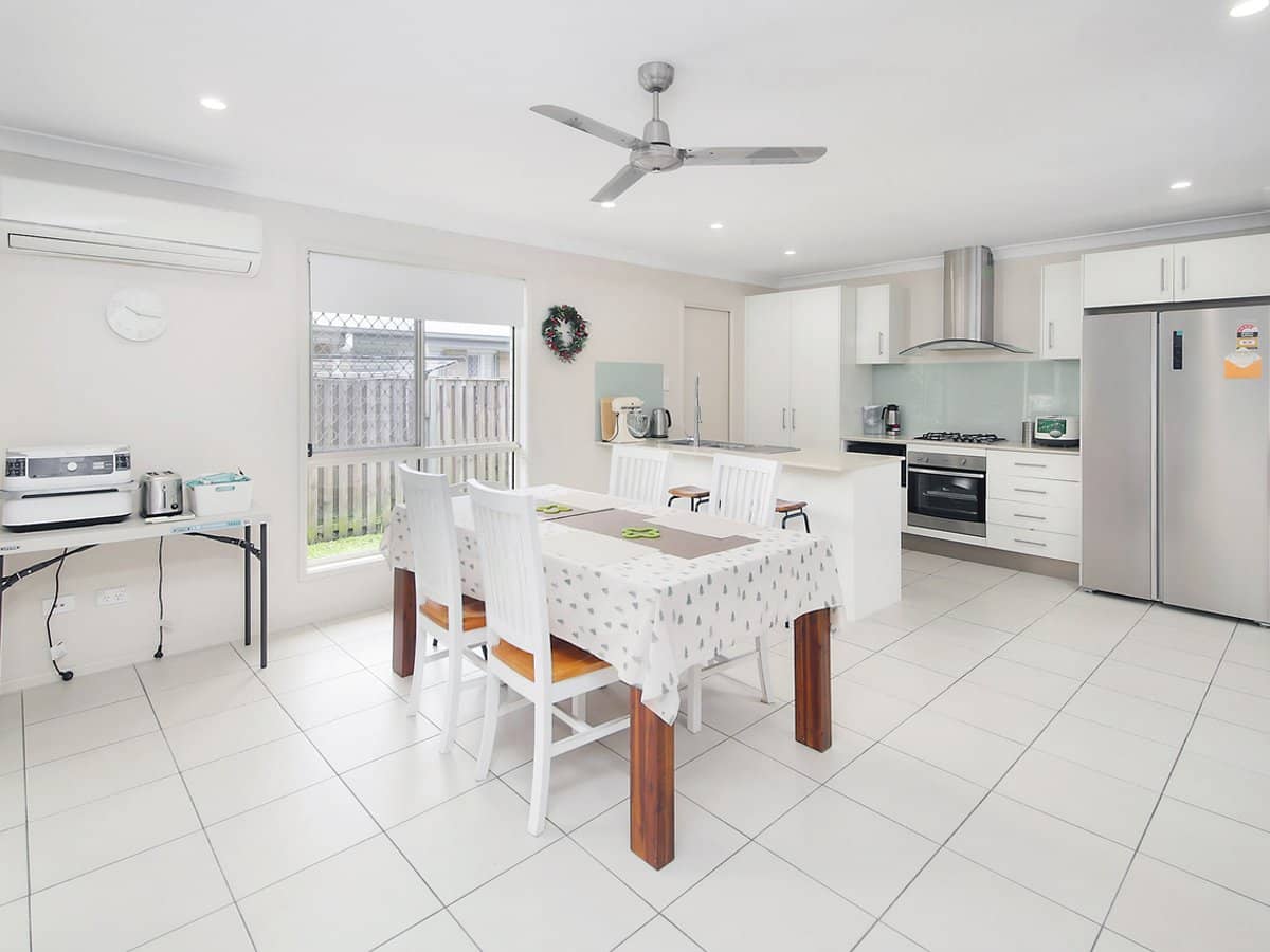 1 Myrtle Street, DEEBING HEIGHTS - Thumbnail 8