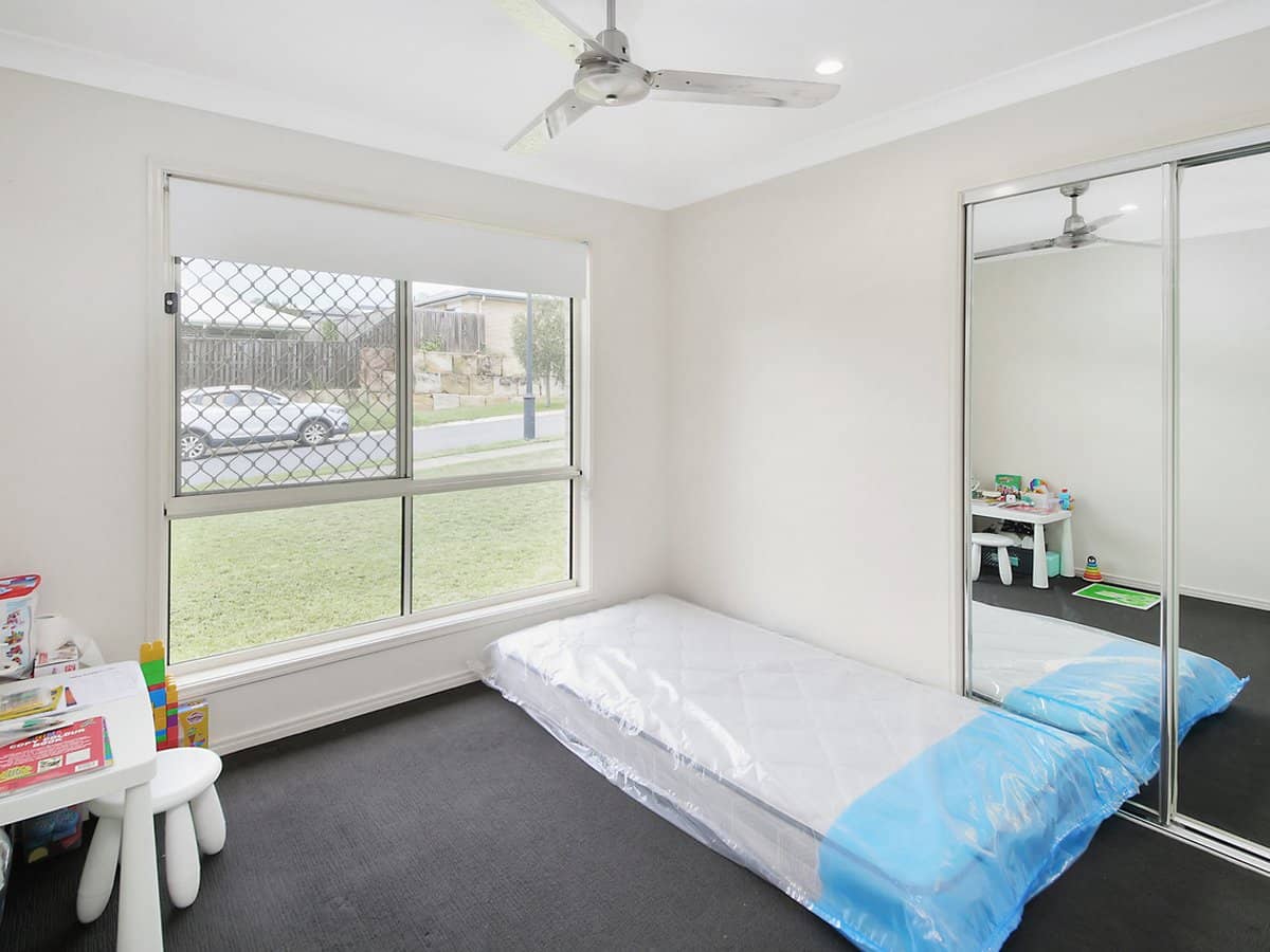 1 Myrtle Street, DEEBING HEIGHTS - Thumbnail 14