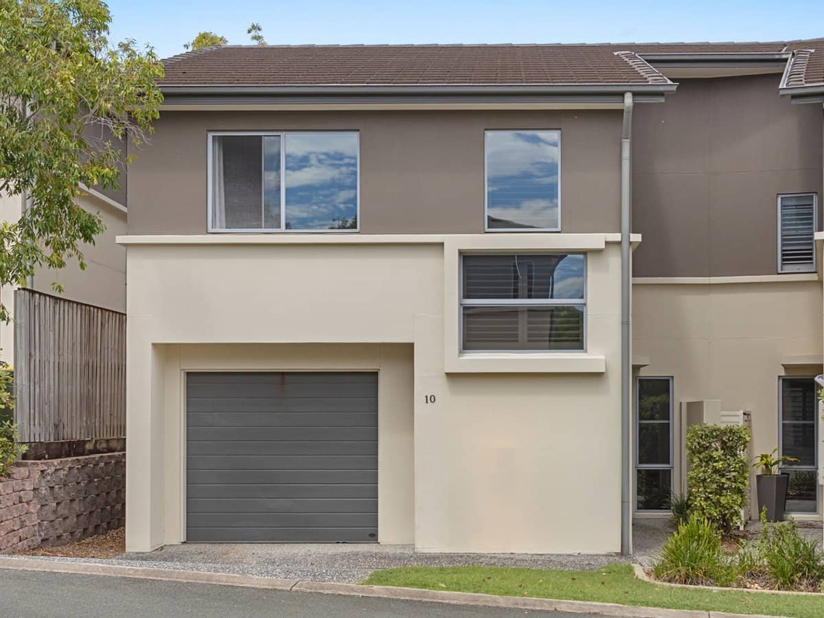 1 Belongil Street, Pacific Pines - Thumbnail 2