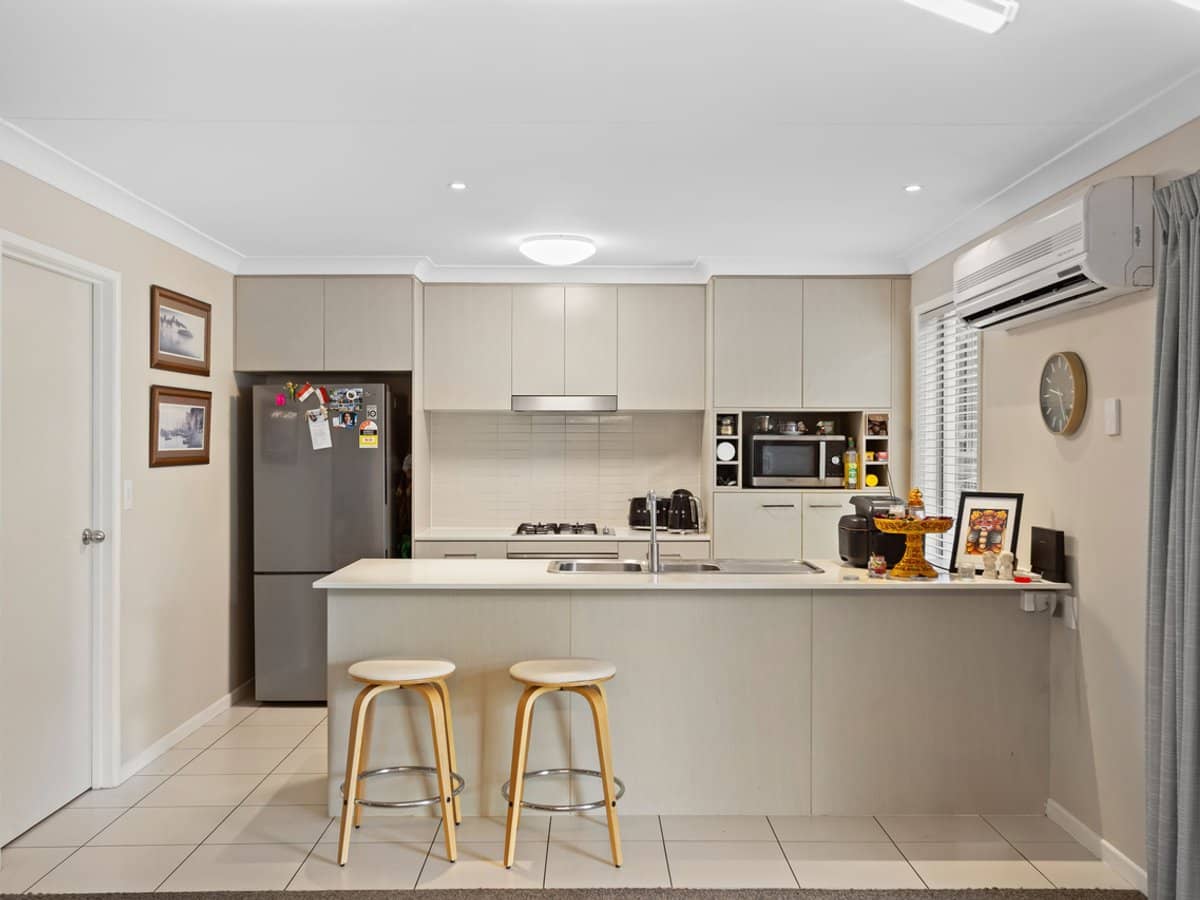 1 Belongil Street, Pacific Pines - Thumbnail 3